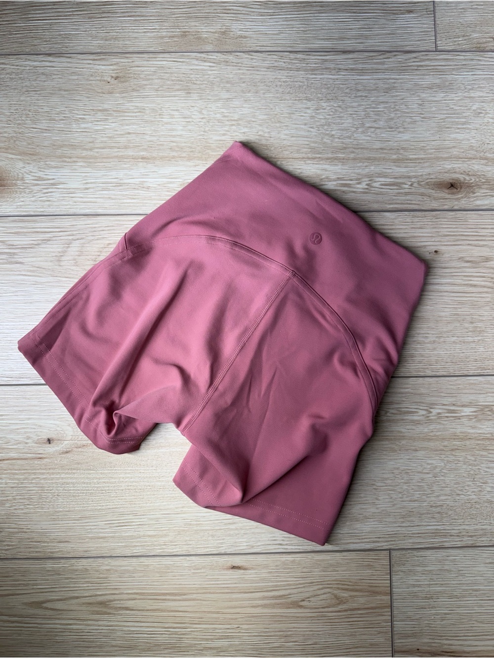 lululemon pink shorts